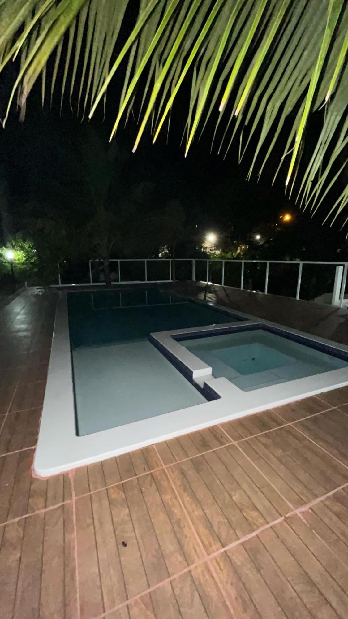 Colonial 3*